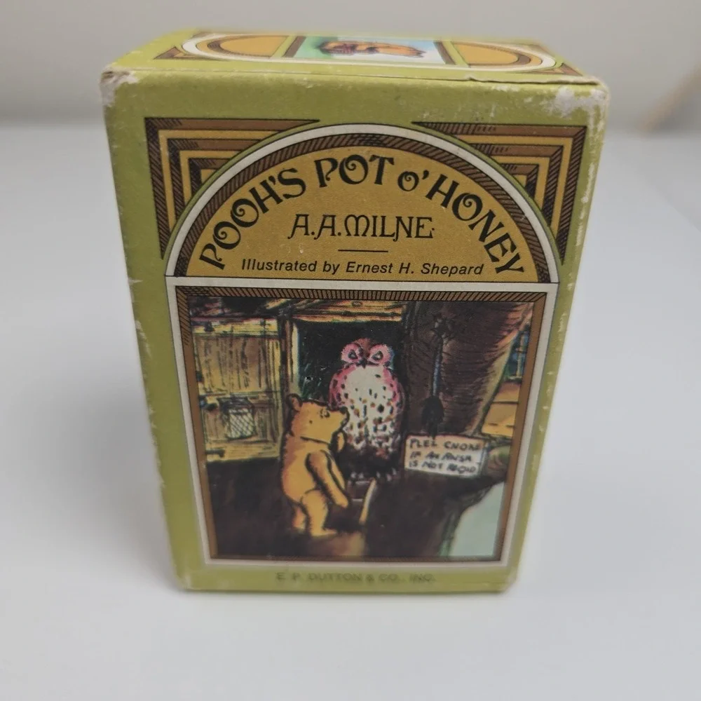 Vintage Winnie the Pooh Miniature Book Boxed Set 4 Milne 1968 HC w/ Sleeve